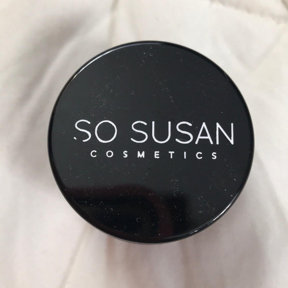 So Susan Cosmetics - eyeshadow in Mysterious